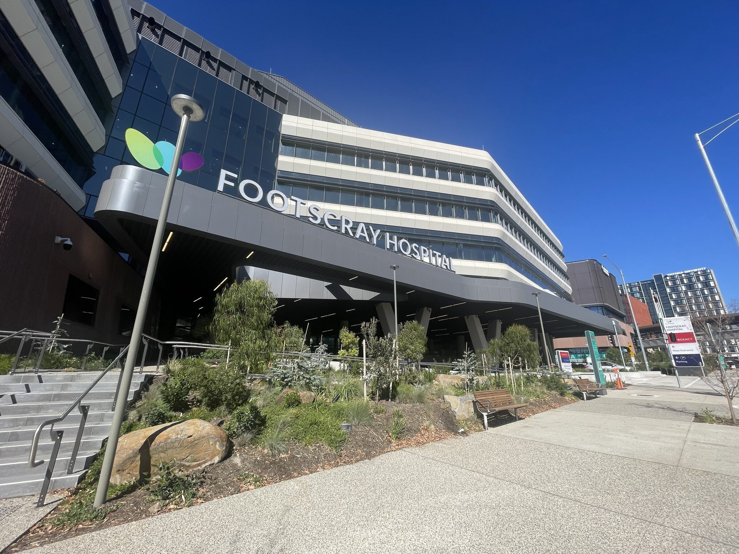 Ballarat Road elevation - canopy approach